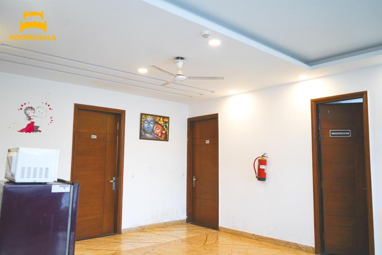 Hotel Ls 21 Badshahpur Bagian luar foto